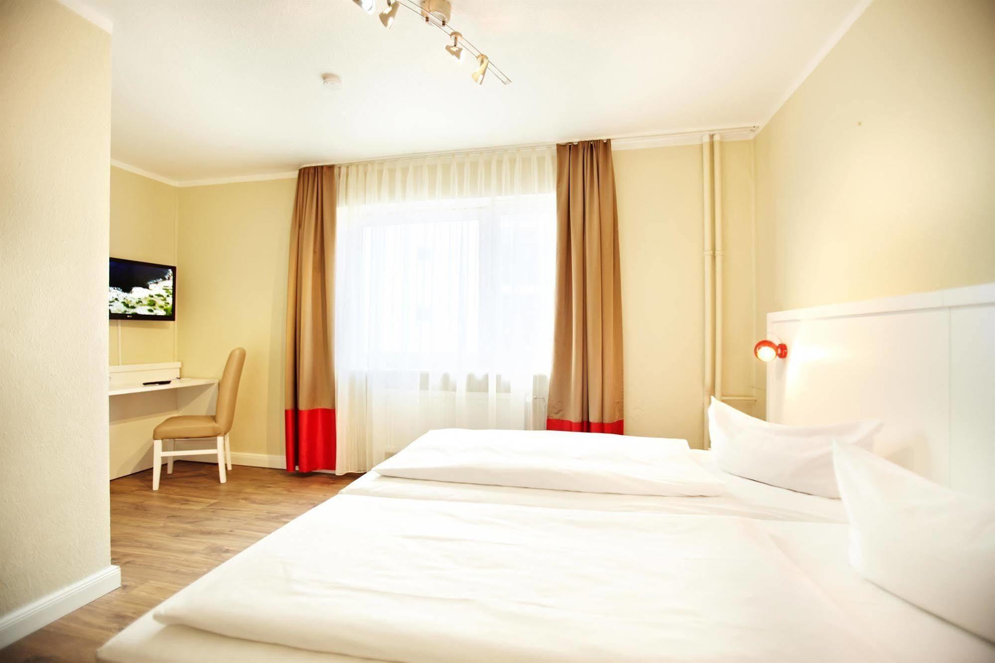 Hotel Ostseehalle Kiel By Premiere Classe מראה חיצוני תמונה